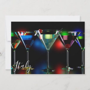 Carte Différents cocktails dans des verres à martini ave