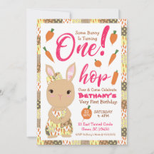 Carte d'invitation d'anniversaire de lapin mignon