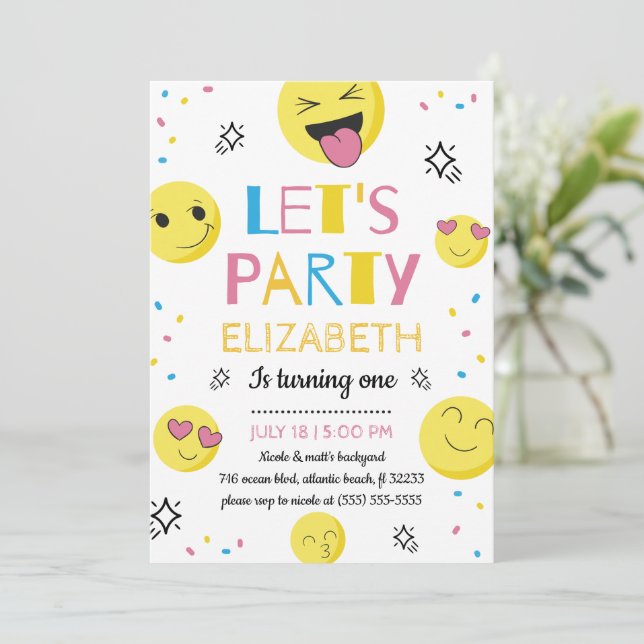 Carte d'invitation de fête d'anniversaire Emoji (Debout devant)