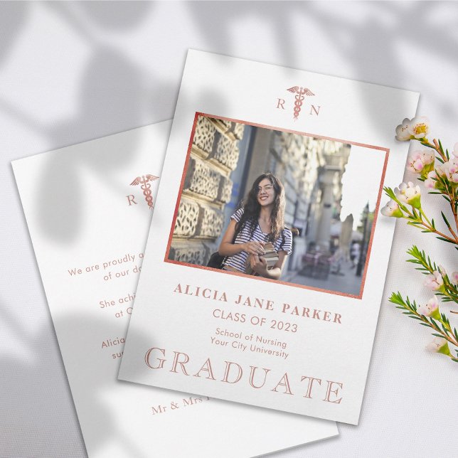 Carte Diplôme de l'école de soins infirmiers photo rose  (Créateur téléchargé)