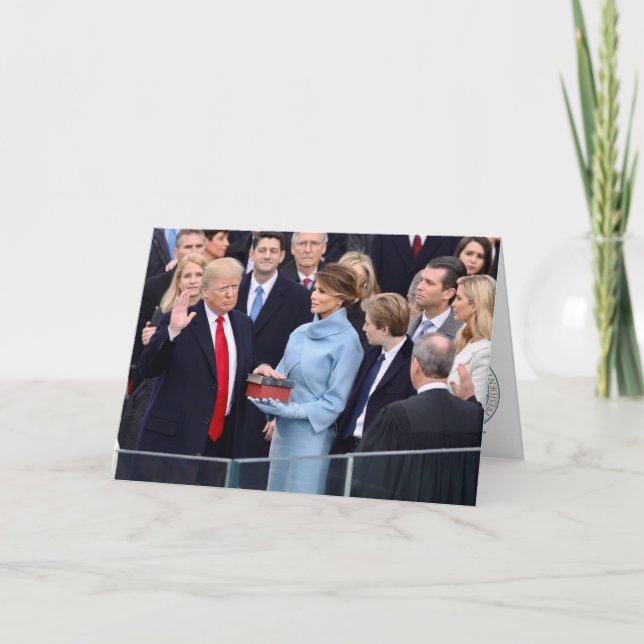 Carte Donald Trump est juré dedans comme président (Devant)