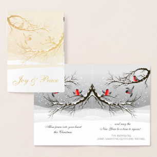 Carte Dorée Joie et Paix Oiseaux de Noël rouges dans Snowy Tre