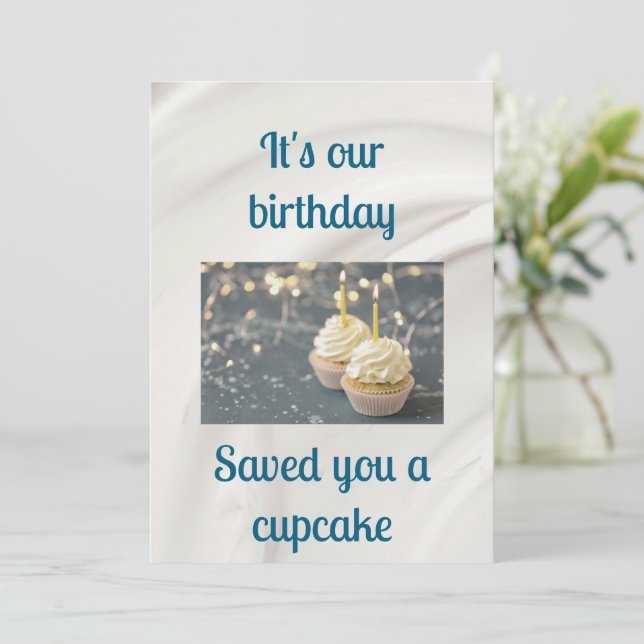 Carte double anniversaire (Debout devant)