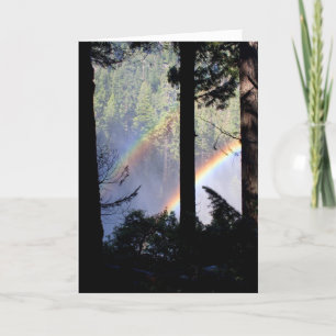 Carte Double arc-en-ciel par des arbres