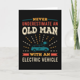 Carte Drôle Vieux homme avec véhicule électrique EV Retr