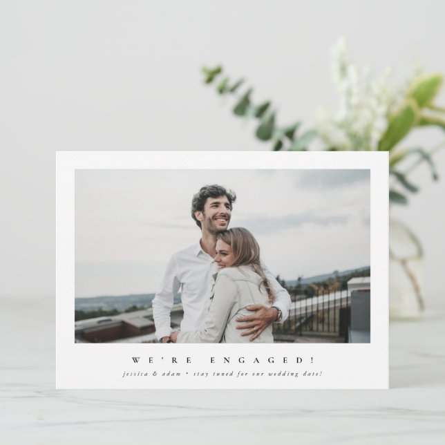 Carte Élégant minimal Nous sommes engagés! Photo unique (Debout devant)