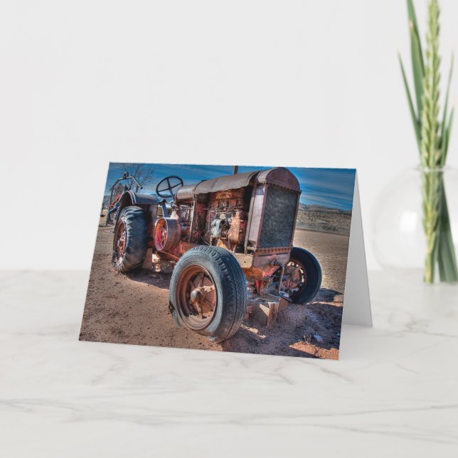 Carte Fermes | Tracteur d'antiquité rouillé (Devant)
