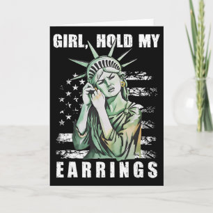 Carte Fille tenant mes boucles d'oreilles Statue Subtile