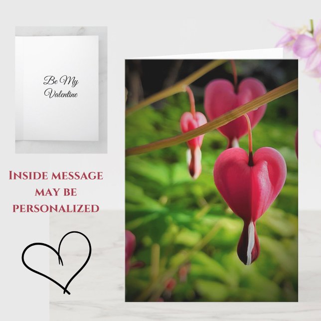 Carte Fleurs de coeur à sang rose Saint Valentin (A romantic bleeding heart flowers Valentine's Day card for you to personalize.)