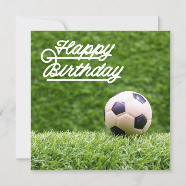 Carte Football Joyeux Anniversaire avec balle sur herbe  (Devant)