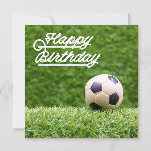 Carte Football Joyeux Anniversaire avec balle sur herbe 