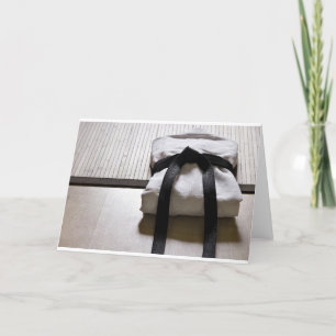 Carte Gi de judo sur le tapis de Tatami