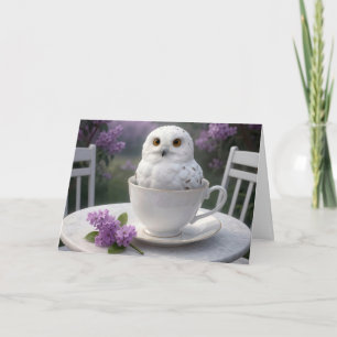Carte Hibou des neiges d'anniversaire dans une tasse à t