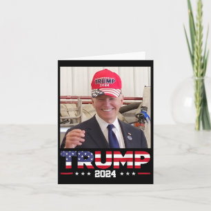 Carte Joe Biden Portant Un Casquette Trump