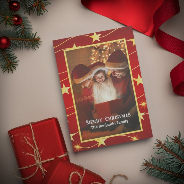 Carte Joyeux Noël Famille Photo Rouge Élégant (Merry Christmas Family Photo Red Elegant Card to send to family and friends. Replace with your photo)