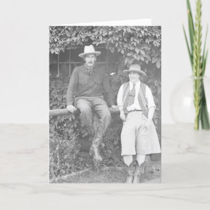 Carte Larry Larom et une femme posent.