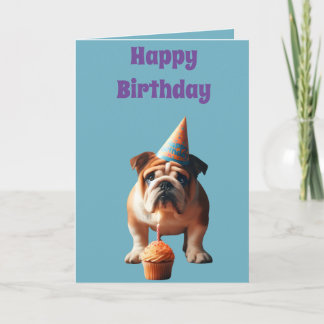Carte Le mignon Bulldog portant un Casquette d'anniversa