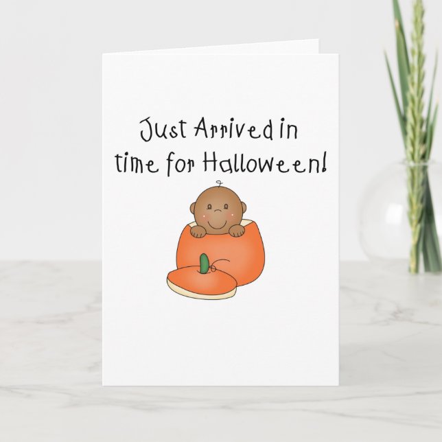 Carte L'Halloween afro-américaine de bébé vient d'arrive (Devant)