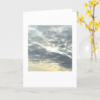 Carte Lumière du soleil à travers les nuages