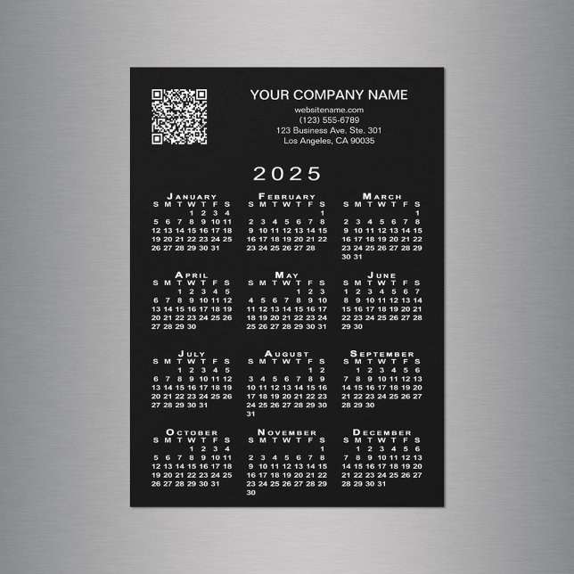 Carte Magnétique Code QR professionnel personnalisé 2025 Calendrier (Custom Business QR Code 2025 Calendar Black Magnet in situ)