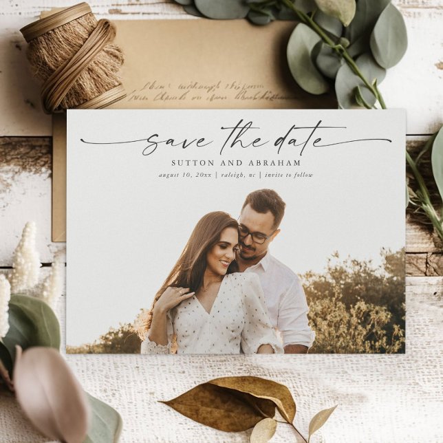 Carte magnétique de mariage photo à écriture éléga (An elegant photo save the date magnetic card with modern handwritten script typographic overlay.)