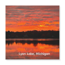 L'aube de Lyon Lake dans le Michigan