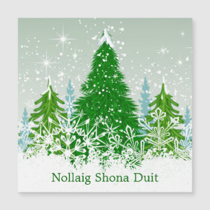 Carte Magnétique Noël irlandais, sapins verts enneigés
