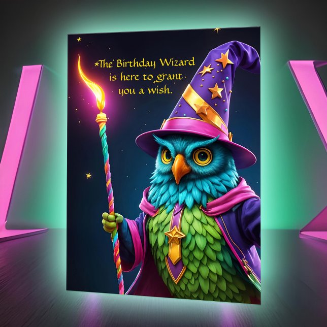 Carte Magnifique sorcière Chouette Octroie Magie Anniver (Funny wizard owl over the hill humor:  A colorful birthday card with age template and magical vibe)