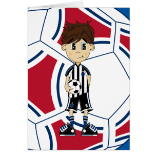 Carte mignonne de garçon du football