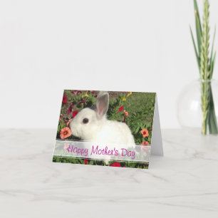 Carte mignonne heureuse de lapin du jour de mère