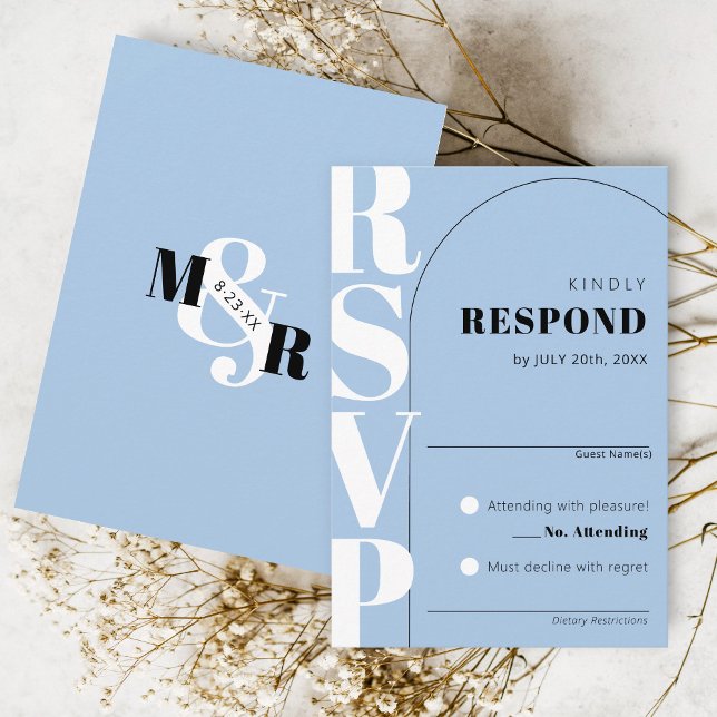 Carte moderne Sky Blue Ampersand Arch Wedding RSVP (Classy arch matching sky blue modern wedding invitation RSVP card ampersand monogram black & white)