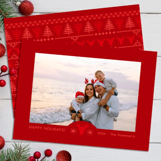 Carte photo de Noël Red Nordic (Minimal Nordic Family Photo Holiday Card)