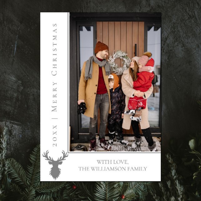 Carte photo de Noël simple Reindeer | Blanc (White Simple Reindeer Christmas Photo Card)