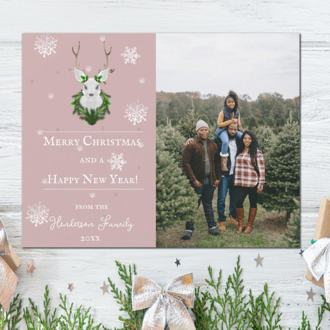 Carte photo de vacances Pink Festin Reindeer (Pink Festive Reindeer Holiday Photo Card)