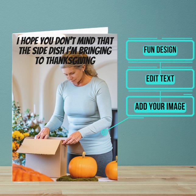 Carte Plat de côté du vin Drôle Thanksgiving (Share your gratitude this year with a Thanksgiving greeting card using a fun and funny design.)