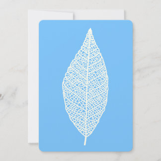 Carte plate avec dessin de squelette de feuille bl
