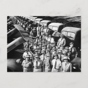 Carte Postale 2ÈME GUERRE MONDIALE Truck Ladies, années 1940