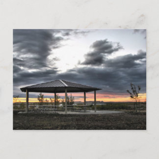Carte Postale Abri De Pique-Nique Au lever Du Soleil