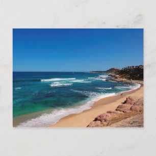 Carte Postale Aerial View Of Tourists Walking On Tropical Beach