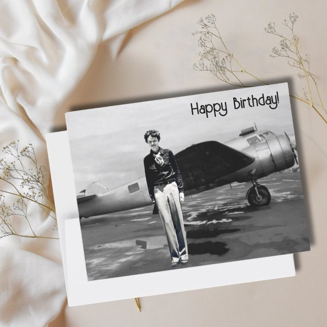 Carte Postale Amelia Earhart Photo noir blanc, Anniversaire de l (Créateur téléchargé)
