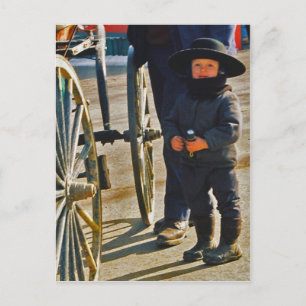 Carte postale Amish Boy/Wagon Wheel