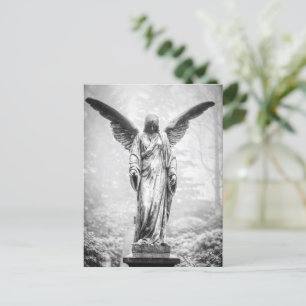 Carte Postale Angel avec ailes étirées sculpté