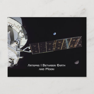 Carte Postale Artémis I entre la Terre et la Lune