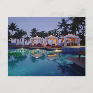 Carte Postale Au bord de la piscine à l'aube