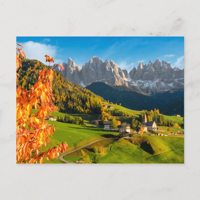 Carte Postale Automne dans un paysage de Dolomites avec église (Devant)