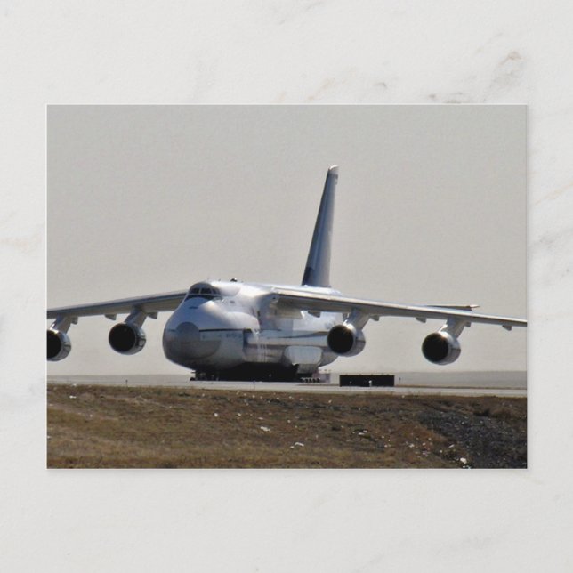 Carte Postale avion de transport routier à l'aéroport (Devant)