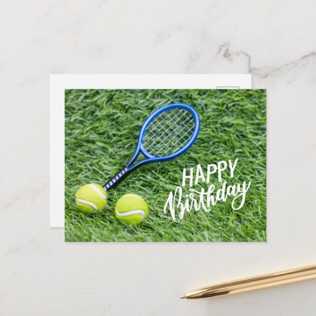 Carte Postale Balle de tennis avec Joyeux Anniversaire sur l'her (Devant/Arrière en situation)