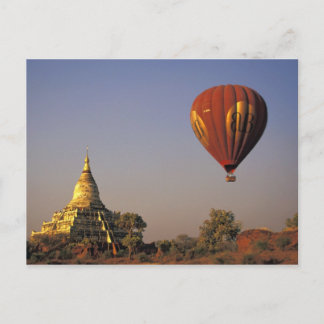 Carte Postale Balloon à air chaud et temple Shwesandaw, Bagan
