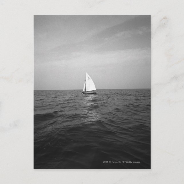 Carte Postale Bateau à voile sur l'océan (Devant)