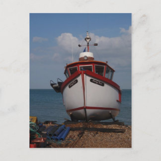 Carte Postale Bateau De Pêche Brume Du Matin Sur La Plage